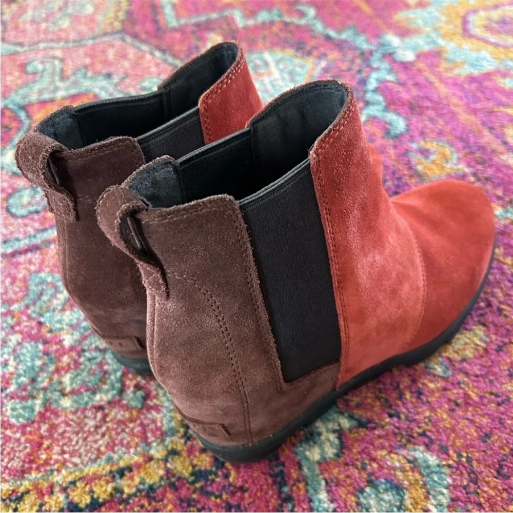 Sorel | Women's Red/Brown/Black Suede Joan A Wedge II Pull On Ankle Boots Sz 8.5 - Picture 8 of 14